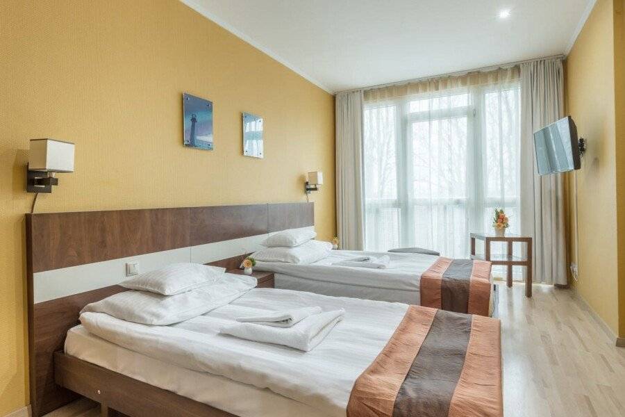 Holiday Beach Budapest Wellness Hotel with Sauna Park hotel bedroom