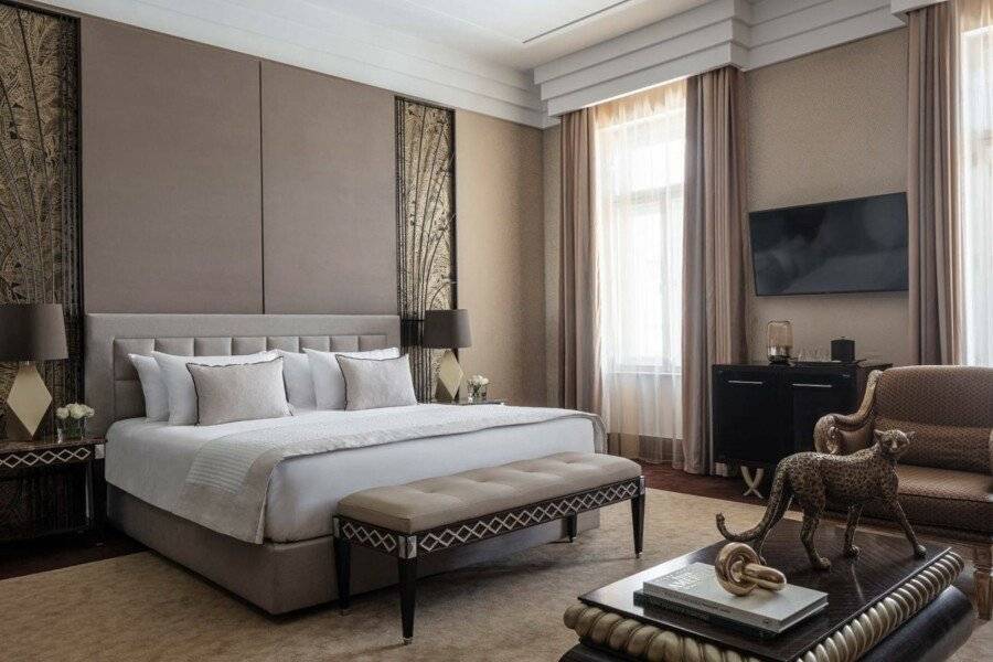 Anantara New York Palace Budapest hotel bedroom