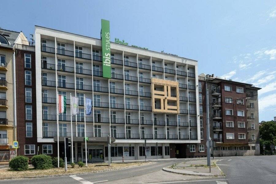 Ibis Styles Budapest City facade