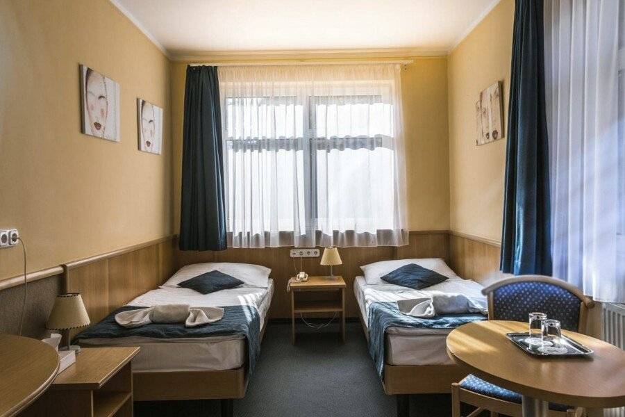 Jagelló Business Hotel hotel bedroom