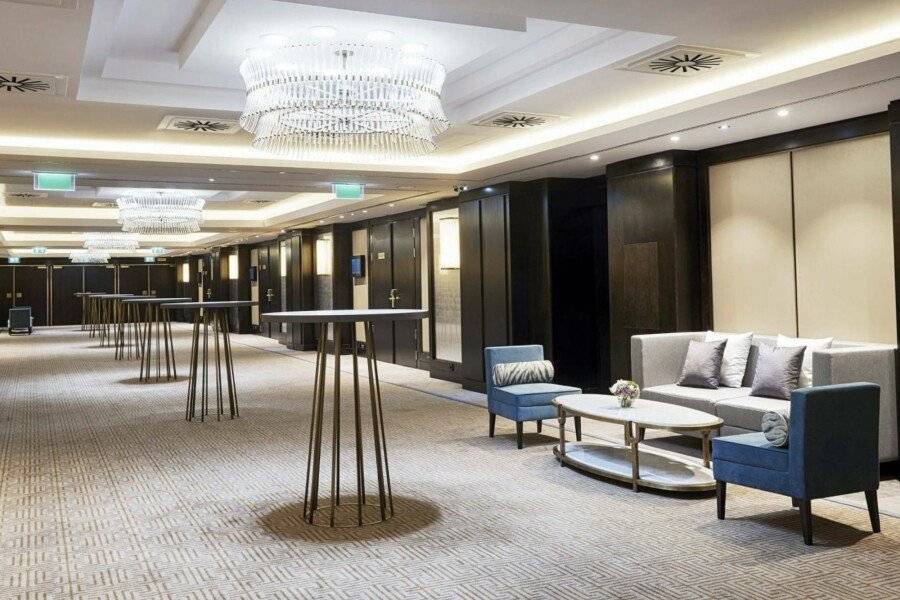 Hilton Budapest lobby