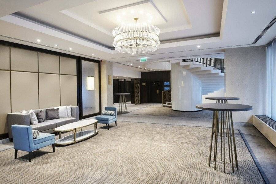 Hilton Budapest lobby