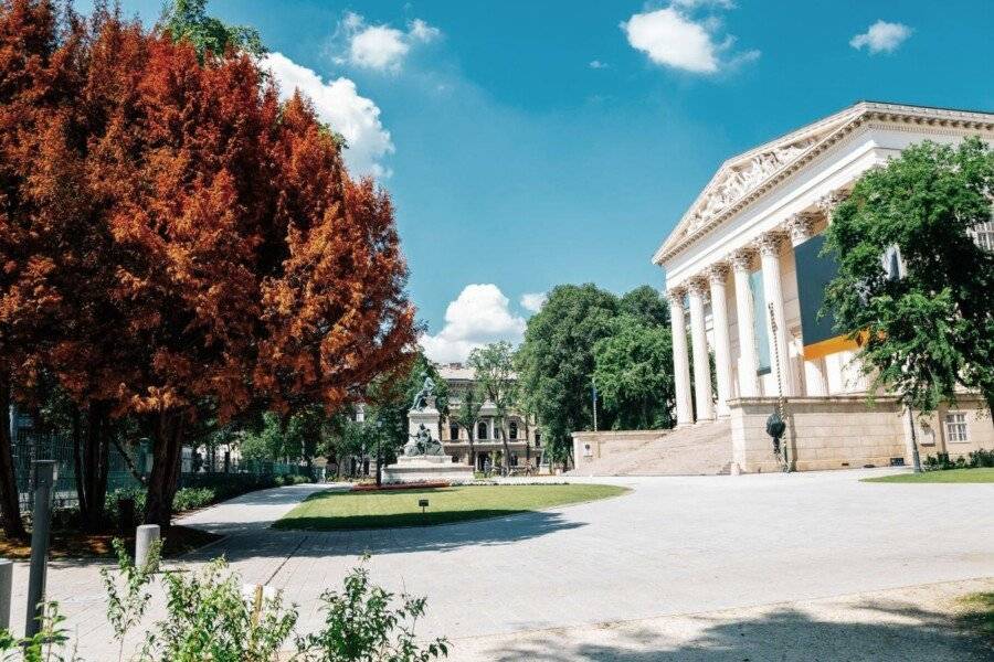 Budapest Museum Central 