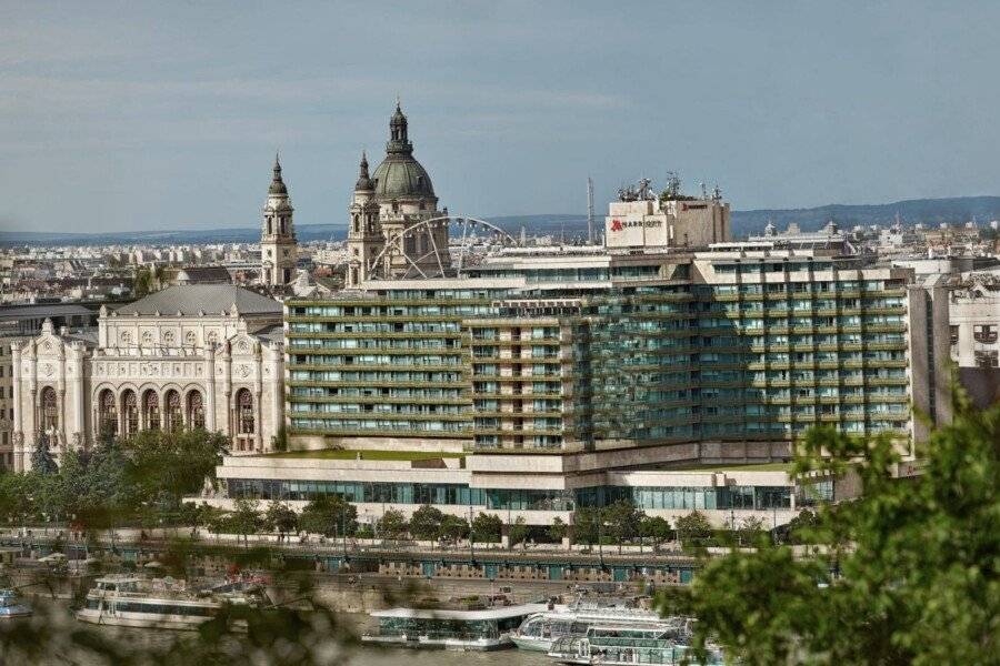 Budapest Marriott Hotel facade