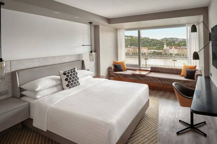 Budapest Marriott Hotel hotel bedroom,ocean view