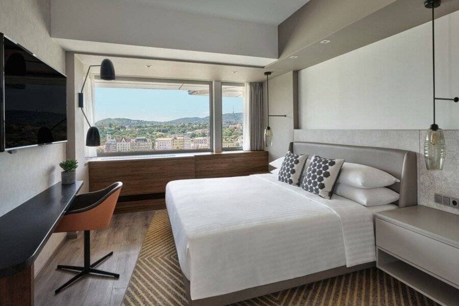 Budapest Marriott Hotel hotel bedroom,ocean view