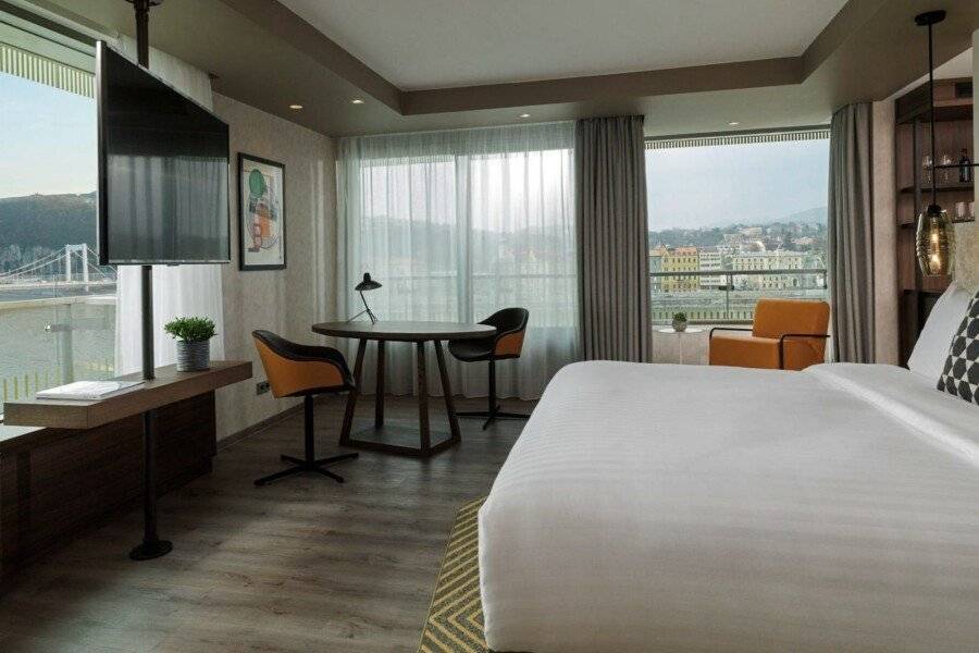 Budapest Marriott Hotel hotel bedroom,ocean view