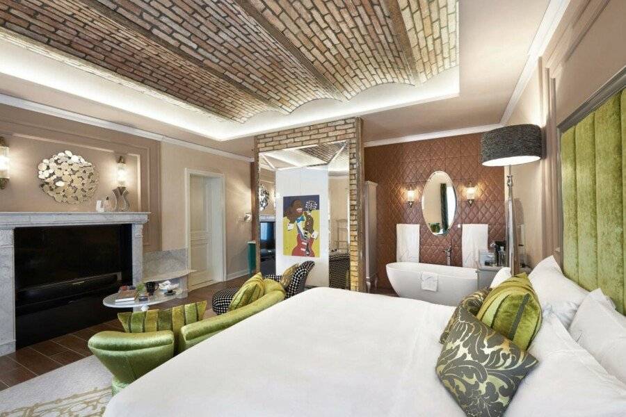 Aria Hotel Budapest by Library Hotel Collection hotel bedroom