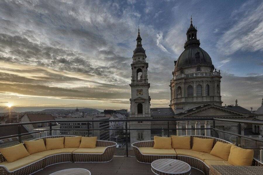 Aria Hotel Budapest by Library Hotel Collection 