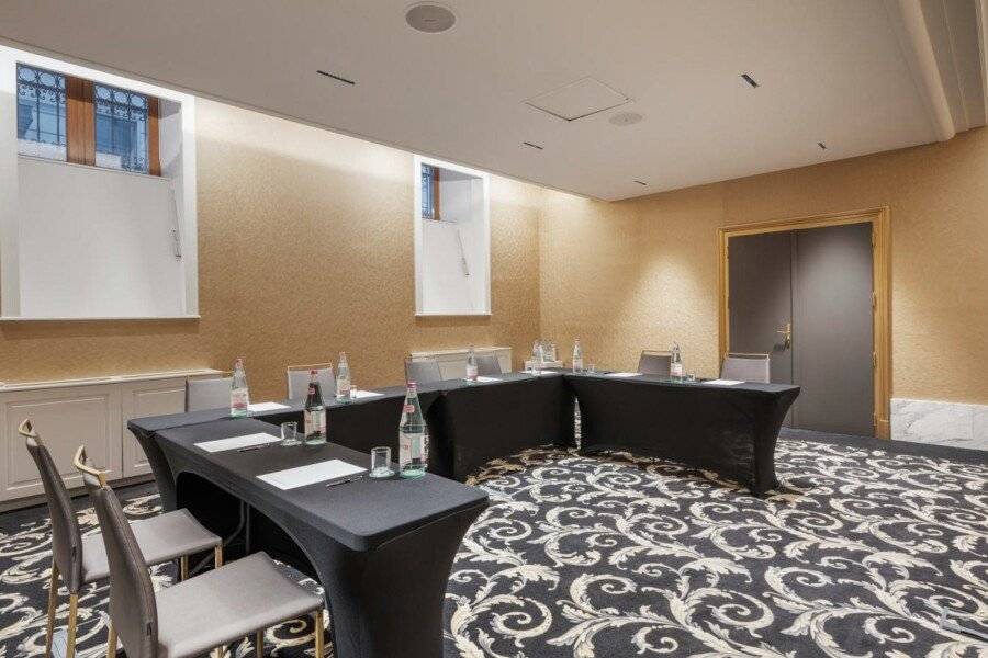 Áurea Ana Palace by Eurostars Hotel Company conference room,meeting room