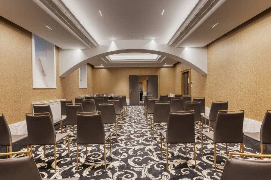 Áurea Ana Palace by Eurostars Hotel Company conference room,meeting room