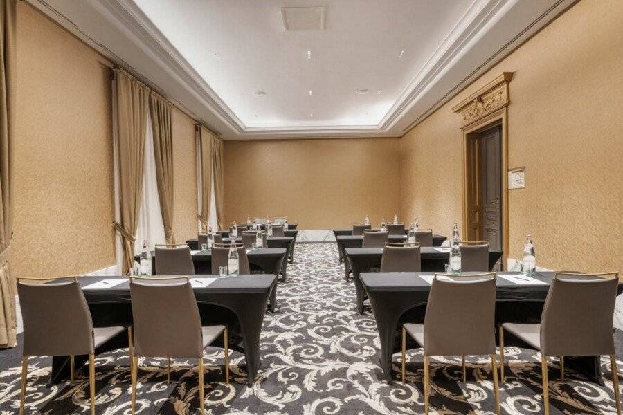 Áurea Ana Palace by Eurostars Hotel Company conference room,meeting room