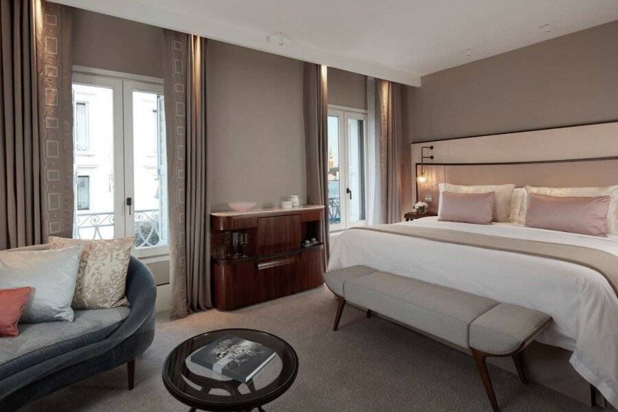 The St. Regis Venice hotel bedroom