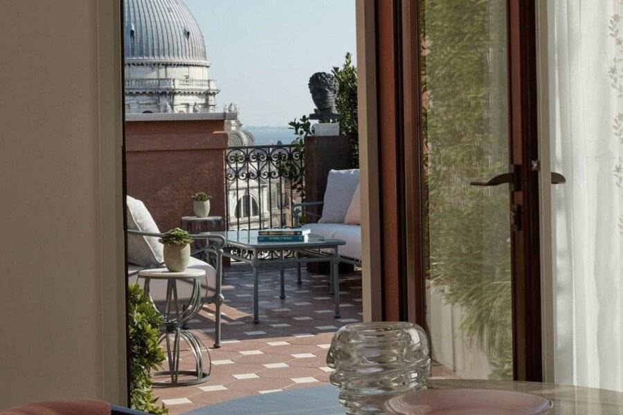 The St. Regis Venice balcony,ocean view