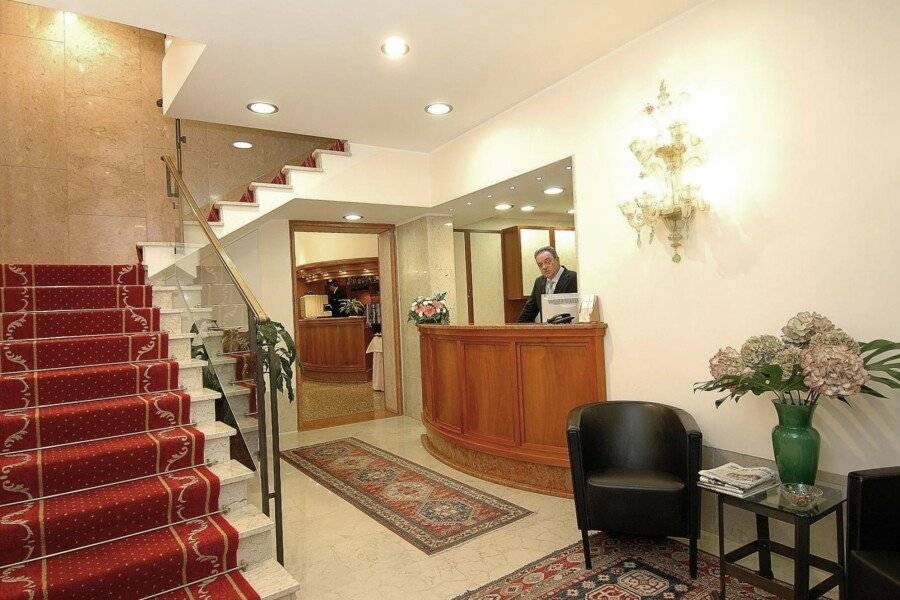 Hotel Da Bruno lobby,front desk