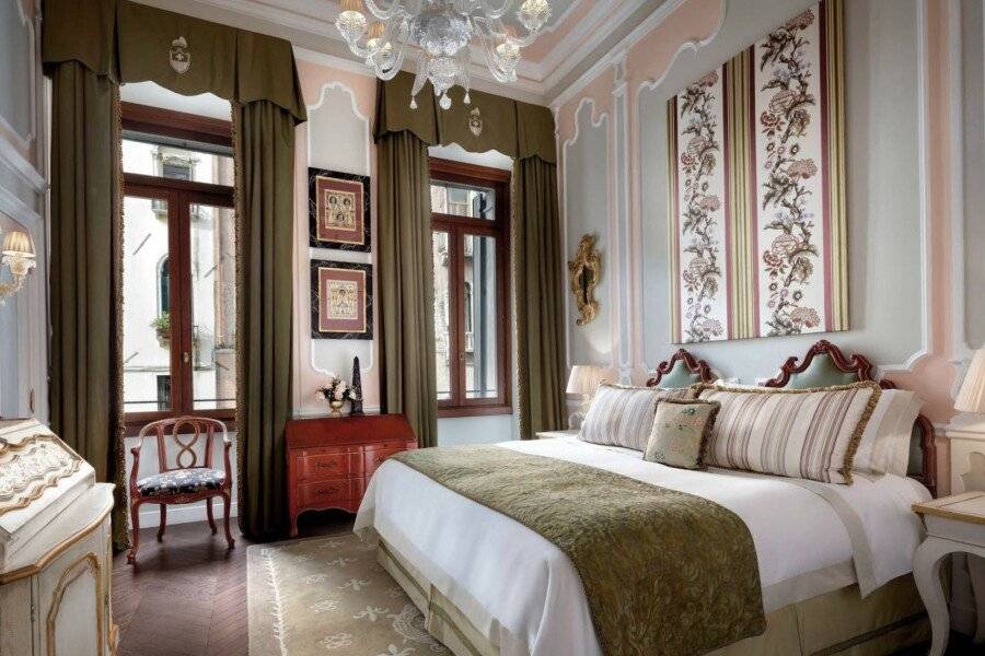 The Gritti Palace, a Luxury Collection Hotel hotel bedroom