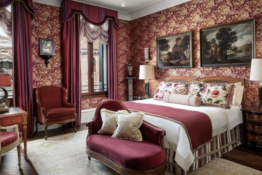 The Gritti Palace, a Luxury Collection Hotel hotel bedroom