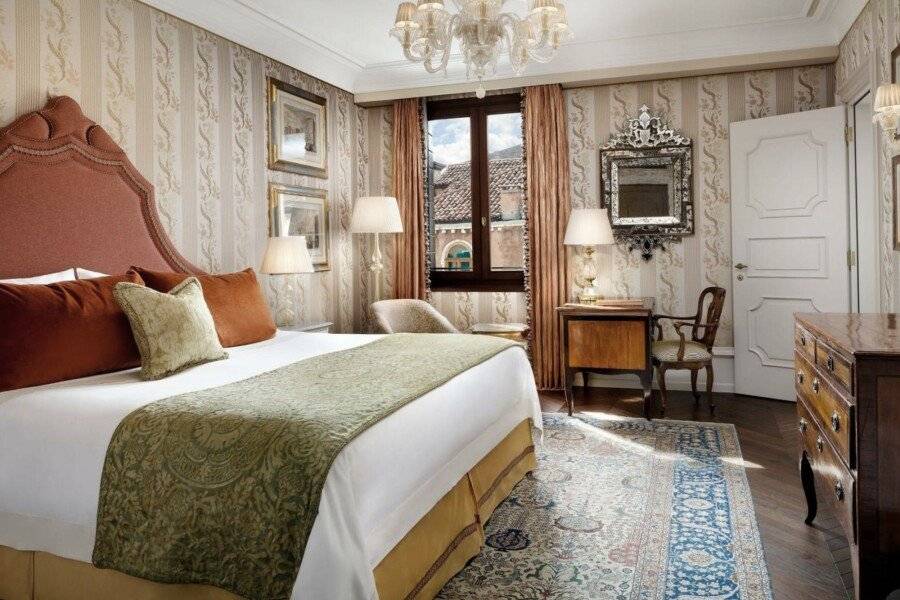 The Gritti Palace, a Luxury Collection Hotel hotel bedroom