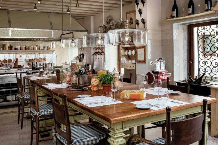 The Gritti Palace, a Luxury Collection Hotel kitchen,restaurant