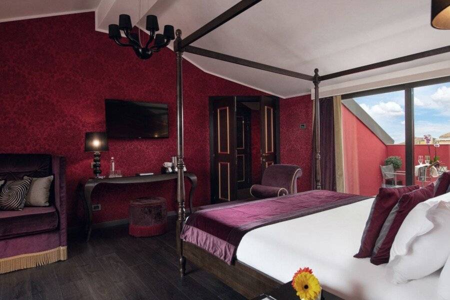 Carnival Palace - Venice Collection hotel bedroom