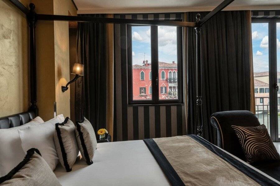 Carnival Palace - Venice Collection hotel bedroom,ocean view