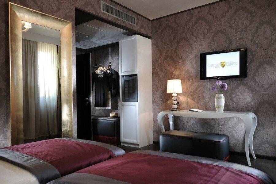 Carnival Palace - Venice Collection hotel bedroom