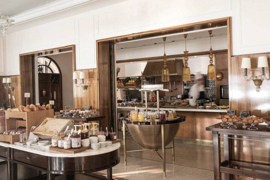 Hotel Cipriani, A Belmond Hotel restaurant, breakfast