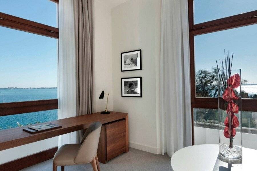 JW Marriott Venice Resort & Spa ocean view,hotel bedroom