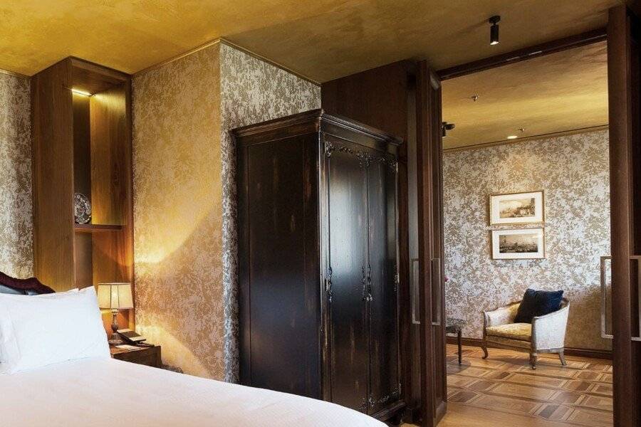 Palazzo Venart Luxury Hotel hotel bedroom