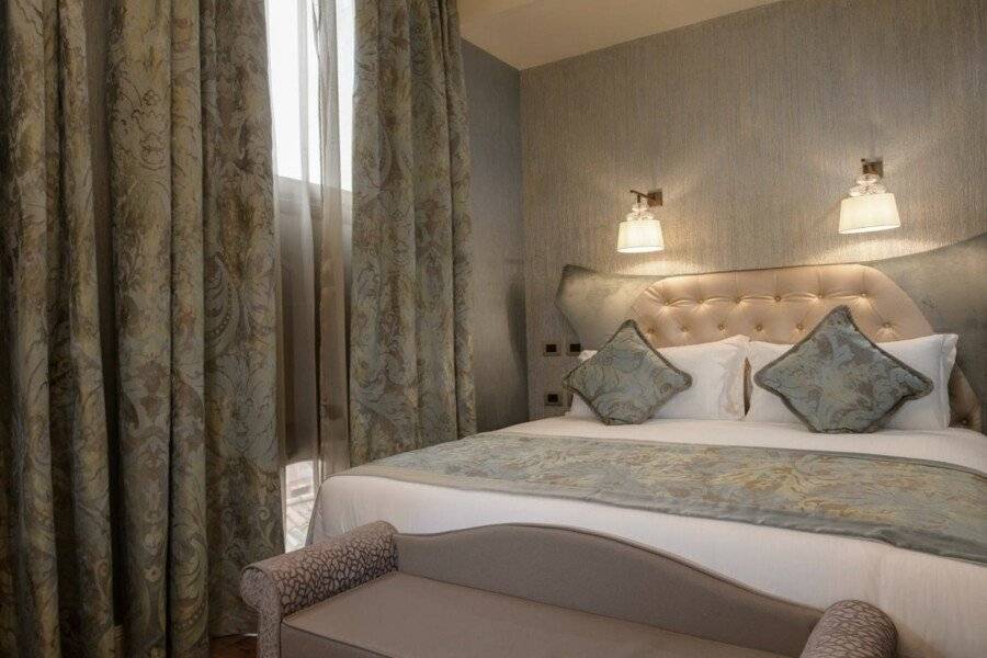 Palazzo Veneziano - Venice Collection hotel bedroom