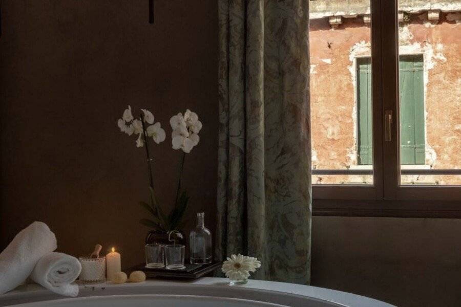 Palazzo Veneziano - Venice Collection jacuzzi