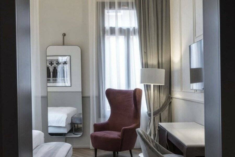 Radisson Collection Hotel, Palazzo Nani hotel bedroom