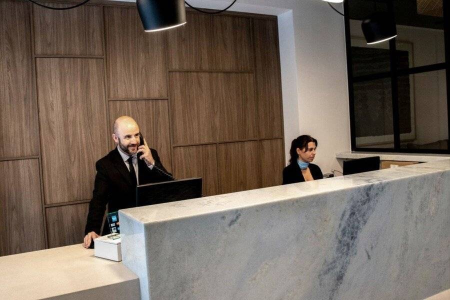 Grupotel Gravina front desk