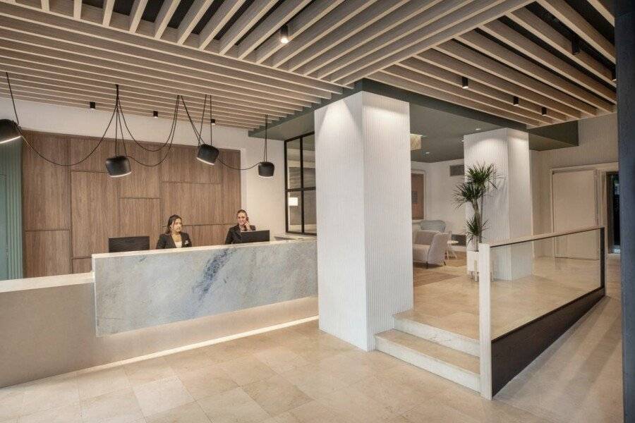 Grupotel Gravina lobby,front desk