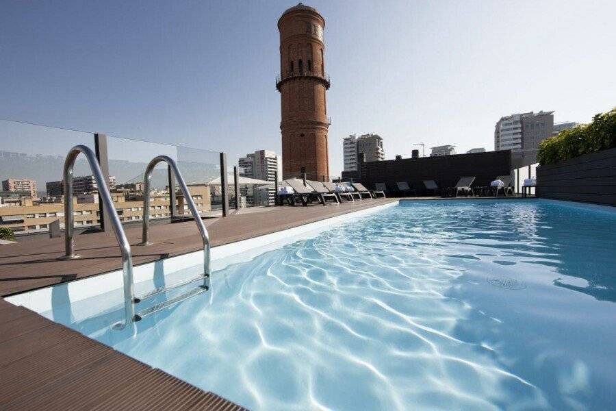 Attica 21 Barcelona Mar rooftop pool