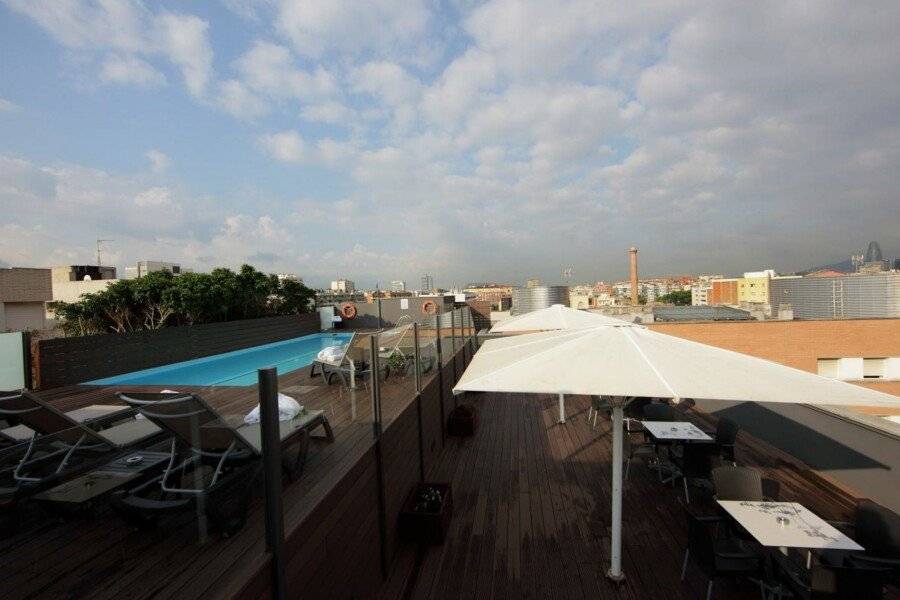 Attica 21 Barcelona Mar rooftop pool, outdoor pool