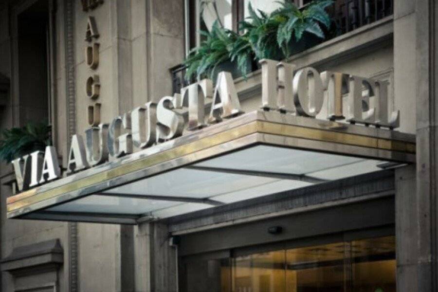 Hotel Via Augusta facade