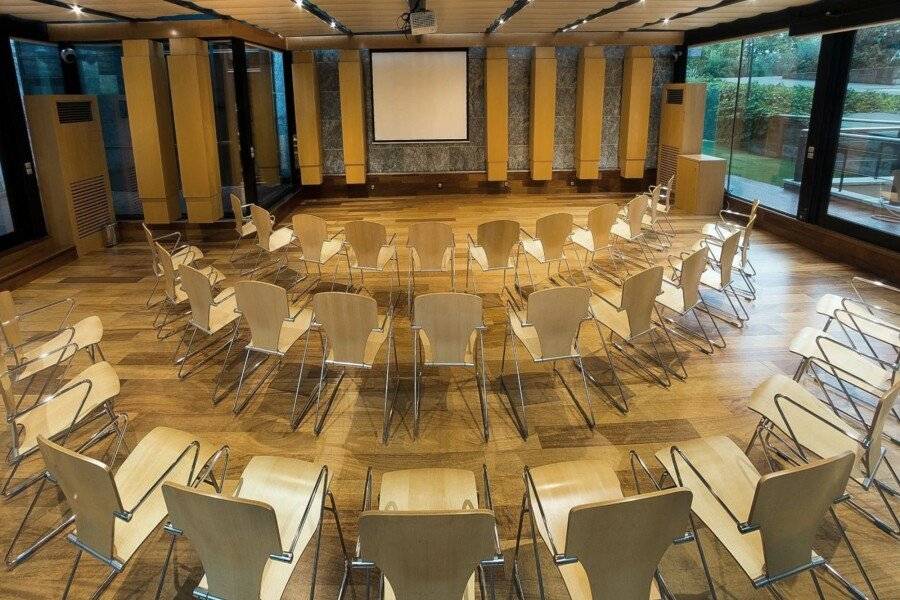 Sansi Pedralbes conference room