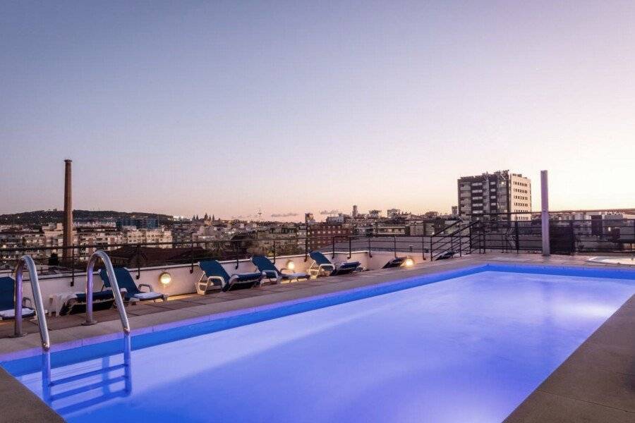 Sunotel Junior rooftop pool