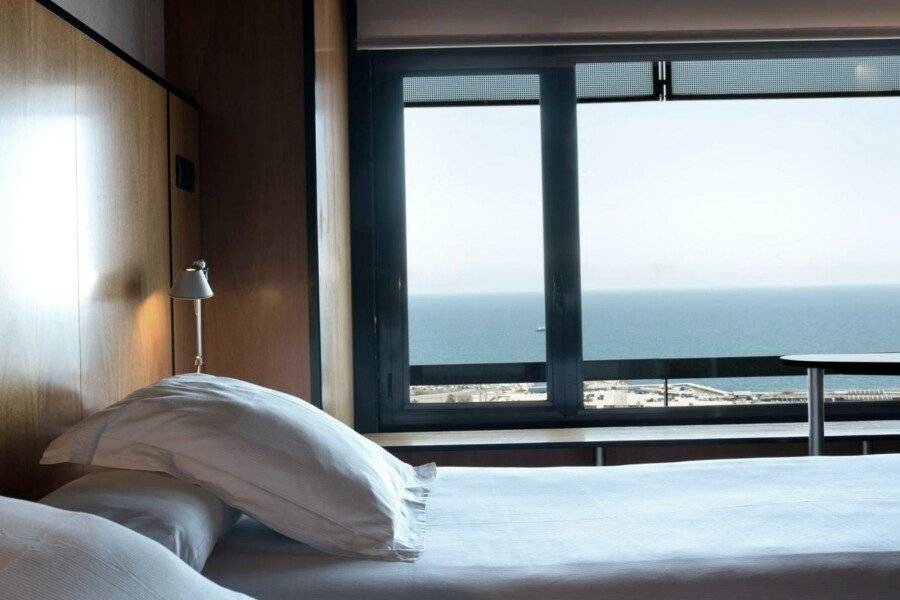 Barcelona Princess hotel bedroom,ocean view