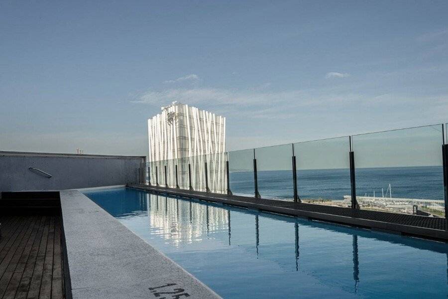 Barcelona Princess rooftop pool,ocean view