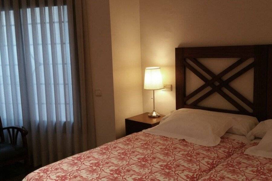 La Ciudadela hotel bedroom