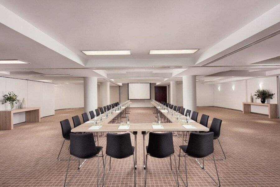 Le Meridien Barcelona conference room,meeting room