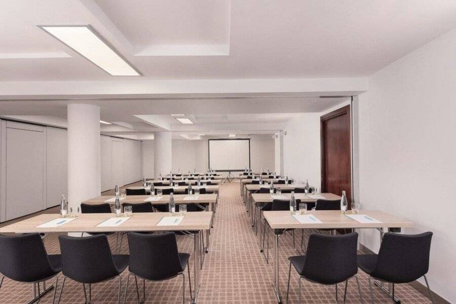 Le Meridien Barcelona conference room,meeting room