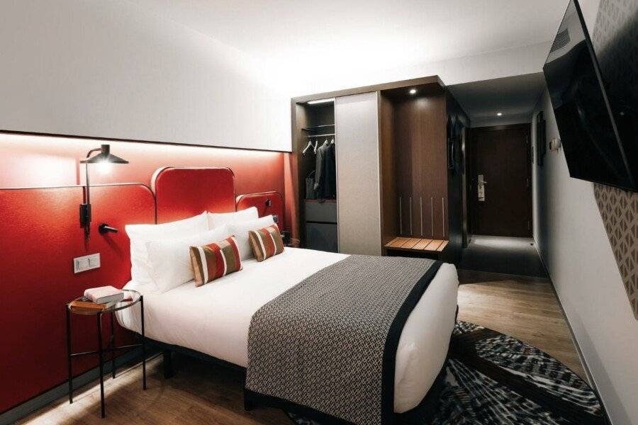 Hotel Indigo Plaza Espana, an IHG Hotel hotel bedroom