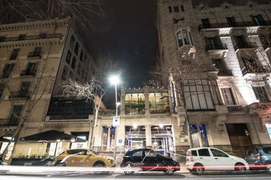 Petit Palace Museum facade