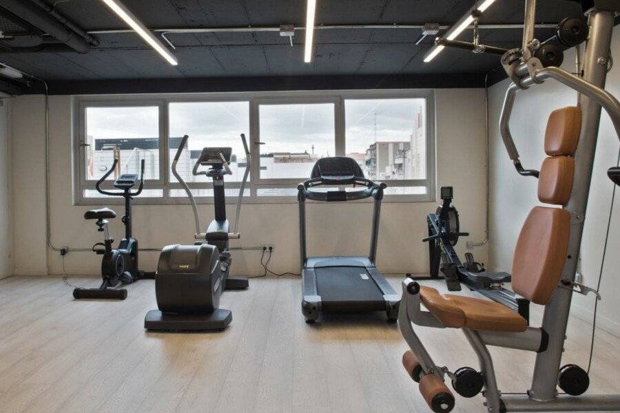 Aparthotel Bcn Montjuic fitness centre