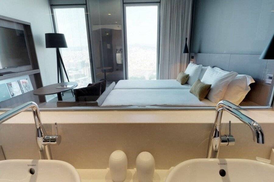 Melia Barcelona Sky 4* Sup hotel bedroom