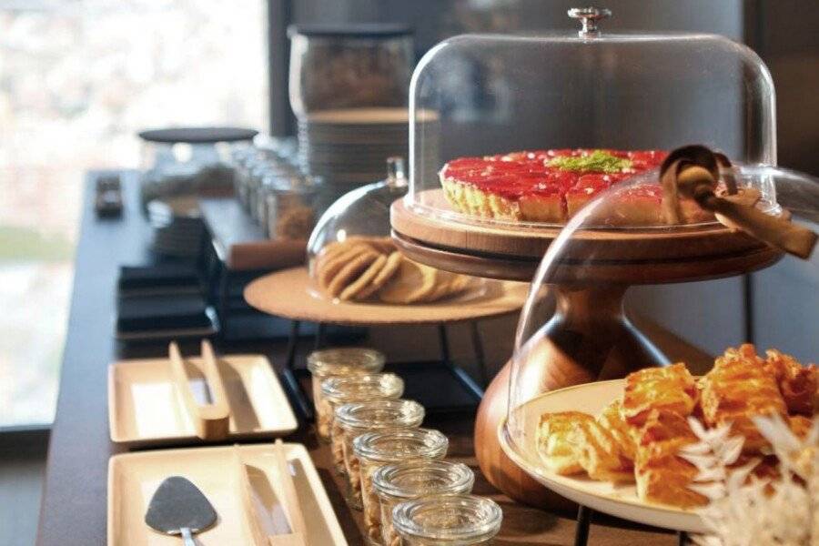 Melia Barcelona Sky 4* Sup breakfast