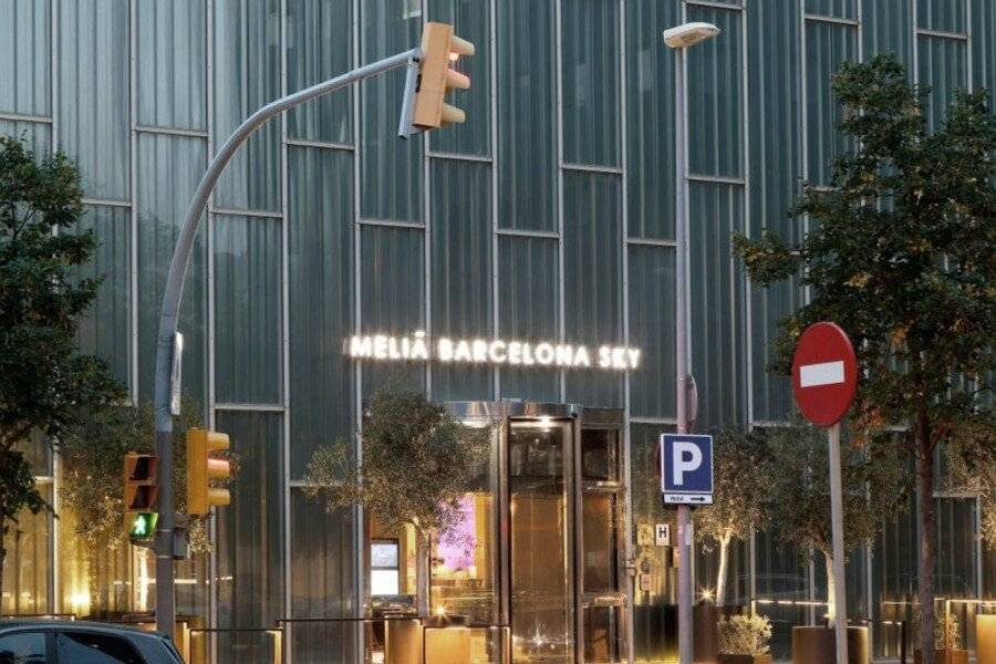 Melia Barcelona Sky 4* Sup facade